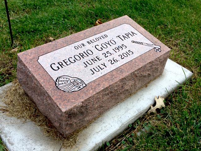 Bevel marker with baseball bat and glove