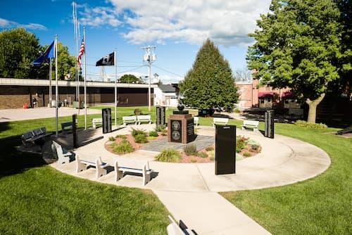 Plain WI Veterans Memorial, wide view from afar